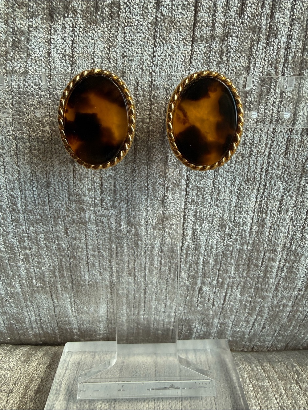 Napier tortoise gold toned screw back clips